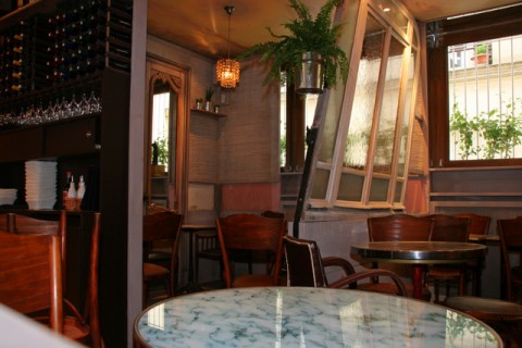 Les petites salles du café